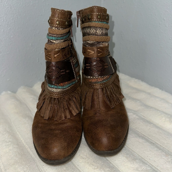 JellyPop Addison Fringe Pow Wow Cowboy Ankle Boots Bootie Women’s Sz 6.5 Aztec - Picture 11 of 14